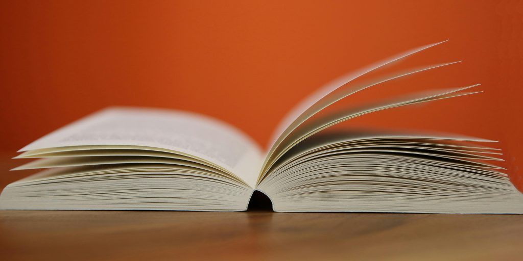 【ケース別】図書カードの会計処理と勘定科目